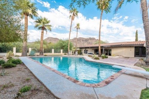 5000 Road Runner Rd, Scottsdale AZ  85253-3023 exterior