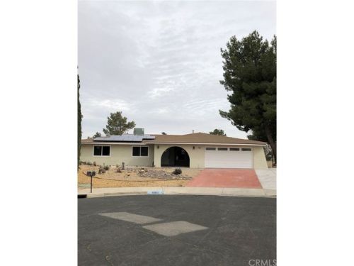 13801 Milburn Pl, Victorville, CA 92395-4817
