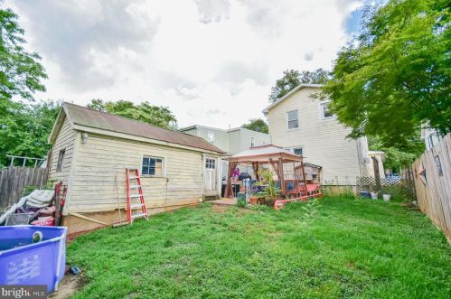 310 Congress St, Charles Town WV  25414-1320 exterior