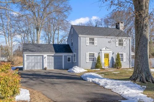 760 Mountain Rd, Hartford, CT 06111-1415