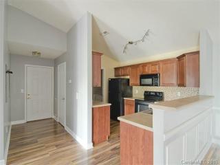 10736 Hill Point Ct, Charlotte, NC 28262-2658