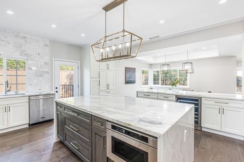 1213 Via Mil Cumbres, Solana Beach CA  92075-1726 exterior