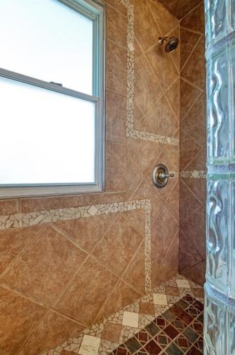 920 16 Ave, Saint Petersburg FL  33707-4113 exterior