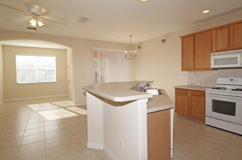 851 Assembly Ct, Kissimmee, FL 34747-6760