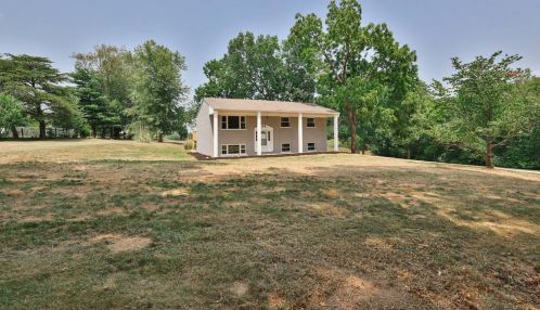 1001 Bay Rd, West Harrison, IN 47060-9652