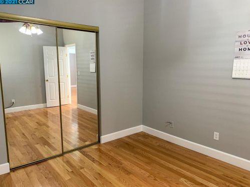 1610 14th St, Oakland CA  94607-1512 exterior