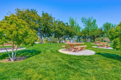 43520 Calle Nacido, Temecula CA  92592-3034 exterior