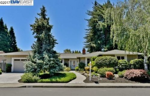 251 La Pera Cir, Danville, CA 94526-3027