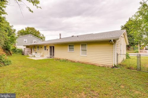 533 Morison St, Charles Town WV  25414-1144 exterior