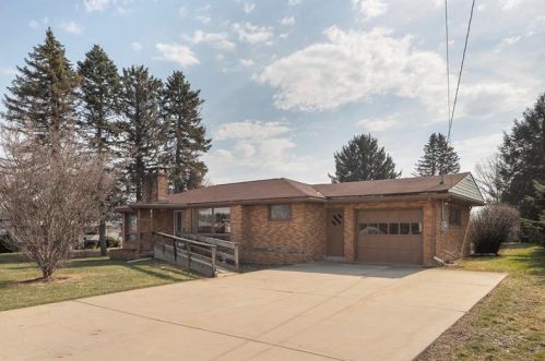 1285 Trent Dr, Latrobe, PA 15650-2630