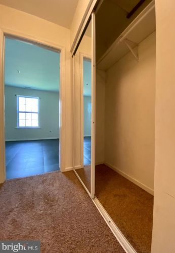 224 Stone Hurst Ct, New Castle DE  19720-3947 exterior