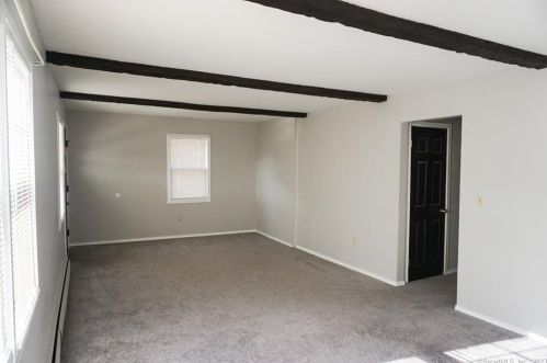 11 Fall St, Derby CT  06418-1252 exterior