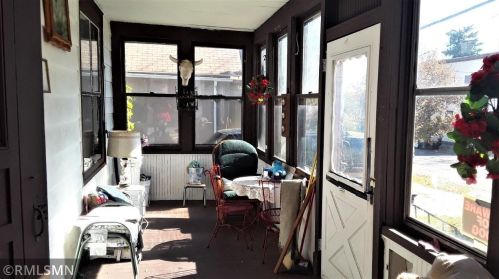 277 Front Ave, Saint Paul, MN 55117-5328