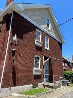 3928 Dickson Ave, Cincinnati, OH 45229-1306