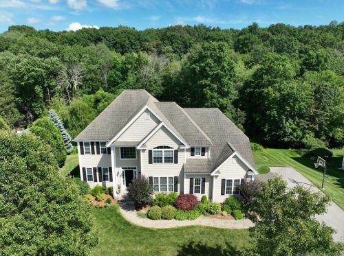 47 Steele Farm Dr, Manchester, CT 06042-8548