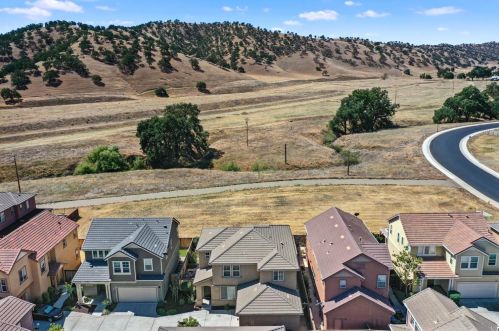 9435 Vintner Cir, Grayson CA  95363-8902 exterior