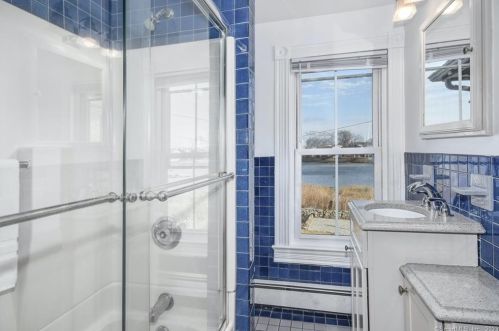 16 Burwell St, Norwalk CT  06854-4703 exterior