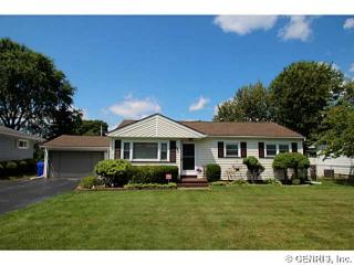339 Marwood Rd, Rochester, NY 14612-4266
