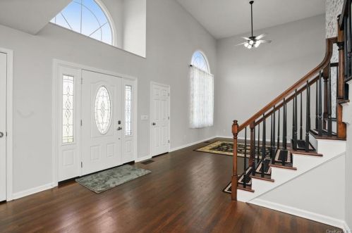 320 Essex Fells Ct, Yorktown Hgts, NY 10598-3222