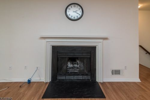 3710 Mark Twain Way, Mahwah NJ  07430-3477 exterior