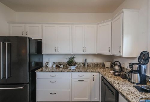 513 Rosewood Dr, Scottsville VA  24590-6491 exterior