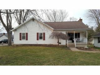 3026 Apple St, Miami, OH 45056-9306