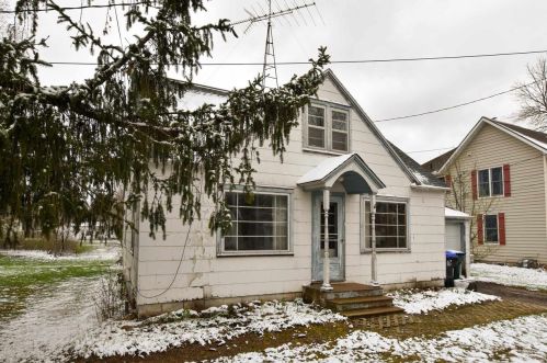 555 Waupaca St, Wautoma, WI 54982-8421
