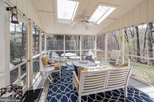 709 Malin Rd, Newtown Square PA  19073-2510 exterior