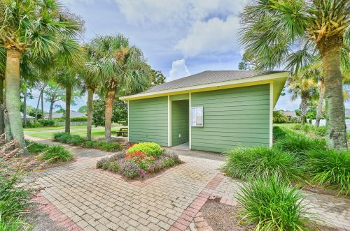 107 Bay Tree Dr, Destin FL  32550-7843 exterior