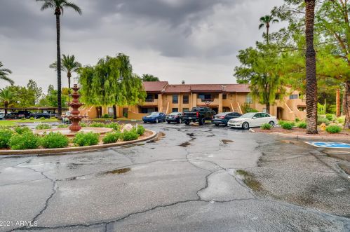 1351 Pleasant Dr, Chandler AZ  85225-6513 exterior