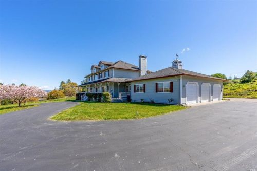 6301 Highland Pl, Sebastopol CA  95472-6100 exterior
