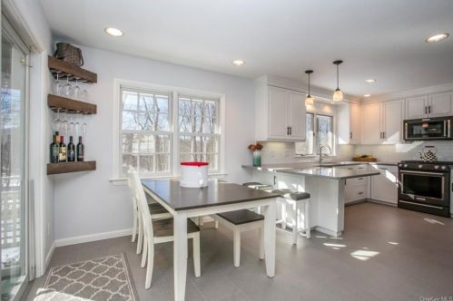 30 Aldridge Rd, Chappaqua, NY 10514-3401