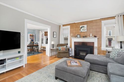 136 Whitford Ave, Providence RI  02908-3430 exterior