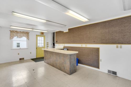 913 Main St, Latrobe PA  15650-1636 exterior