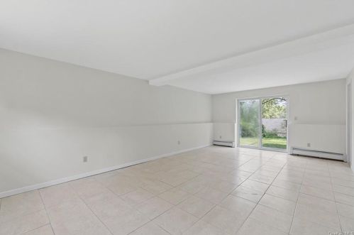 228 Monroe Ave, Monroe NY  10950-1243 exterior