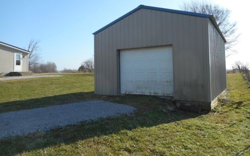 3458 Sharpsville Rd, Lynchburg, OH 45142-9414