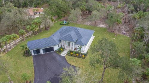 784 7th St, Naples, FL 34120-2149