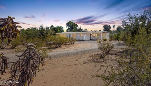4530 San Carlos Pl, Tucson, AZ 85712-1945
