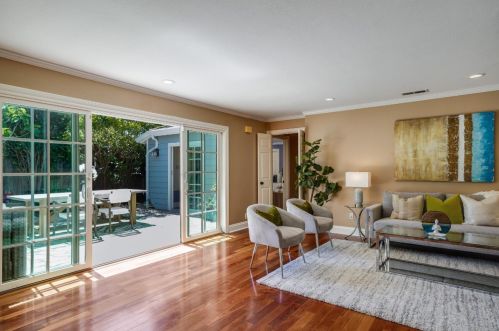 668 Palm Ave, Los Altos, CA 94022-3954