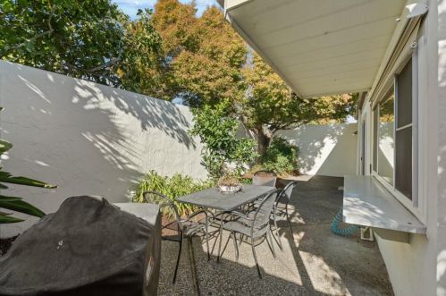 1477 Yukon Dr, Sunnyvale CA  94087-4451 exterior