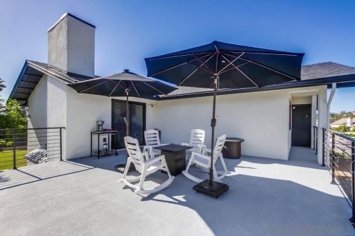 3115 La Costa Ave, Carlsbad CA  92009-7523 exterior
