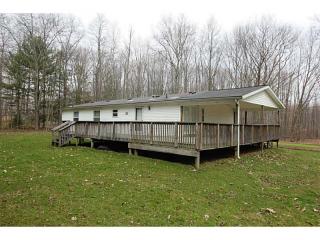 12467 Forest Dr, Linesville, PA 16424-4741
