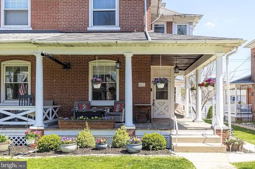 617 Derstine Ave, Lansdale PA 19446-3342 exterior