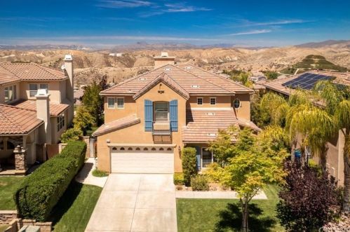 29221 Moon Dust Ct, Santa Clarita, CA 91390-5771