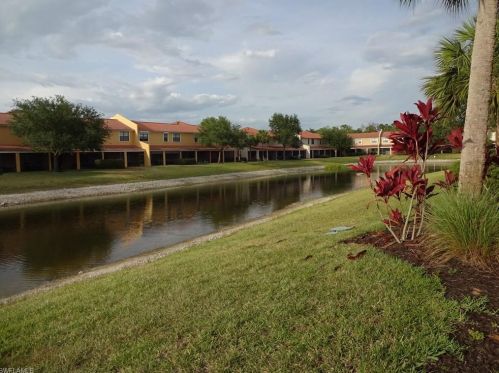 7361 Bristol Cir, Naples FL  34120-0696 exterior