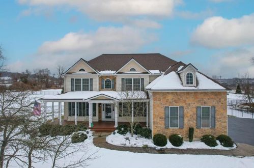 1604 Blue Church Rd, Coopersburg, PA 18036-3020