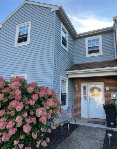12 Bunker Hill Ct, Easton, PA 18040-1037