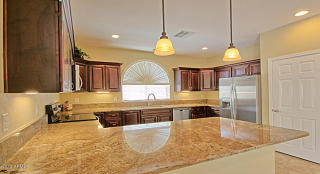 4657 Sourwood Dr, Gilbert, AZ 85298-4621