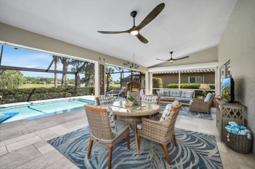4606 Ashton Ct, Naples FL  34112-8822 exterior
