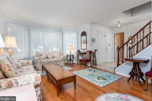 6529 Baywood Dr, Harrisburg PA 17111-6894 exterior